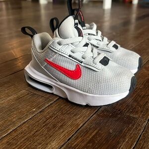 Toddler Nike air max sneakers